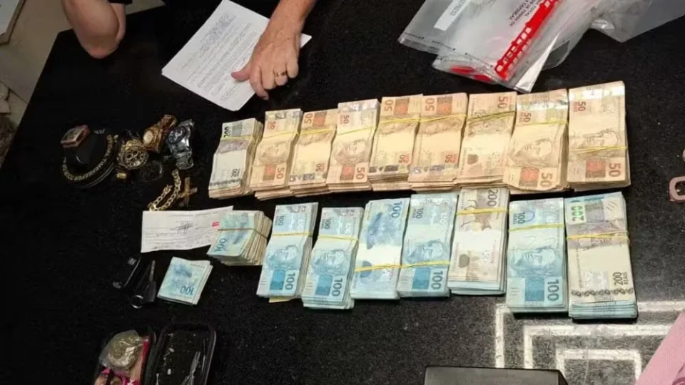 Polícia Civil faz operação contra núcleo ligado ao PCC suspeito de lavar R$ 1 bilhão