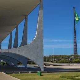 Frente de prefeitos apresenta carta com propostas aos presidenciáveis