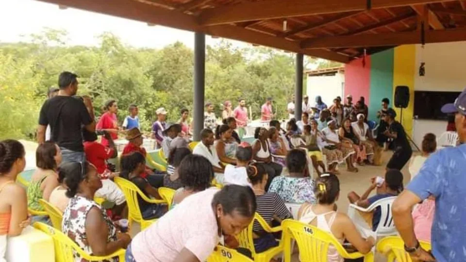 Justiça paralisa lavra da Sigma Mineração até consulta a Quilombo do Baú em MG