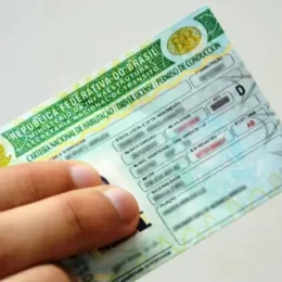 Motoristas com CNH vencida ganham novo prazo após decisão do Contran