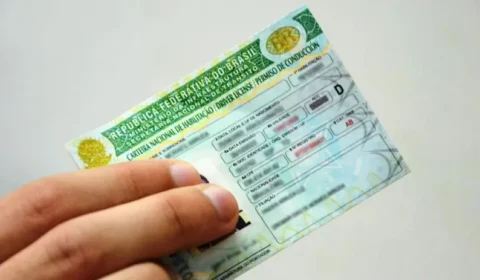 Motoristas com CNH vencida ganham novo prazo após decisão do Contran