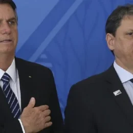 Segundo Vorcaro, propina doada a Bolsonaro e Tarcísio foi acordo com Kassab, diz site