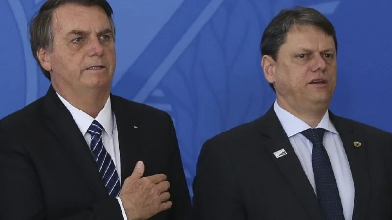 Segundo Vorcaro, propina doada a Bolsonaro e Tarcísio foi acordo com Kassab, diz site