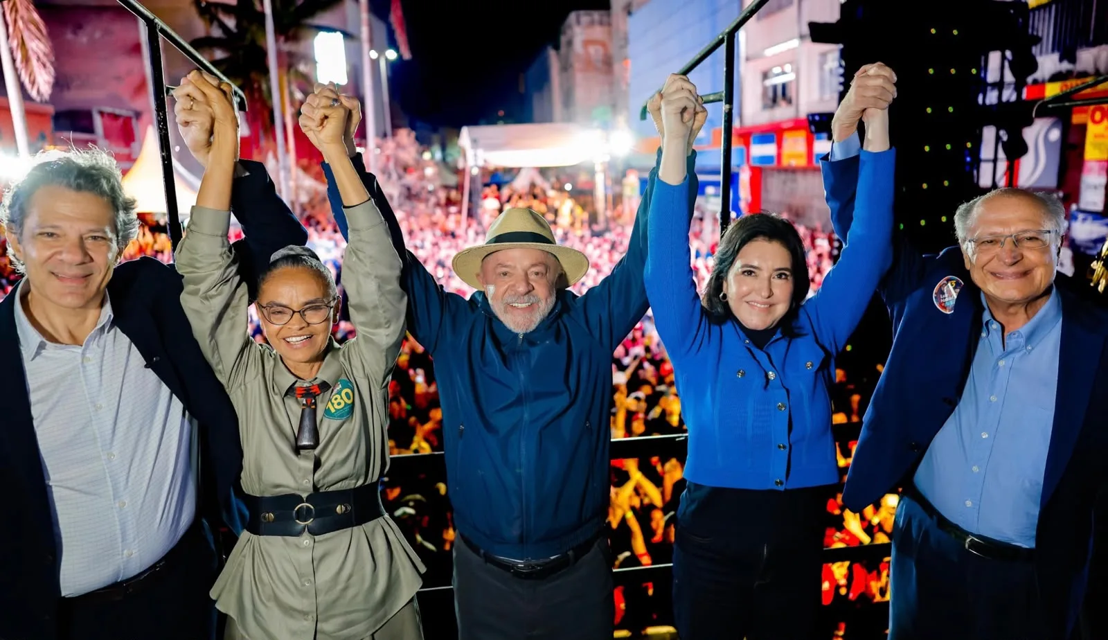 Fernando Haddad, Marina Silva, o presidente Luiz Inácio Lula da Silva, Simone Tebet e Geraldo Alckimin em comício em SP. | Crédito: Ricardo Stuckert