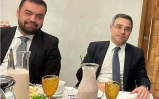 Mendonça votou a favor de Castro 4 vezes na época em que seu instituto ganhou contratos no Rio
