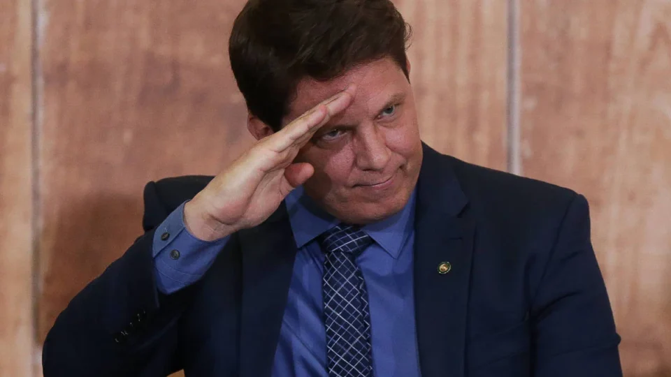 Empresa de ex-secretário de Esportes de Mogi recebeu dinheiro de emenda Pix de Mario Frias