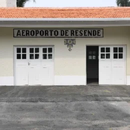 58,33% de emendas Pix de Flávio Bolsonaro vão para aeroporto sem voos comerciais