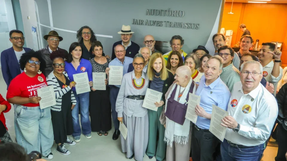 Ex-ministros, filha de FHC e ambientalistas assinam carta pró-Lula