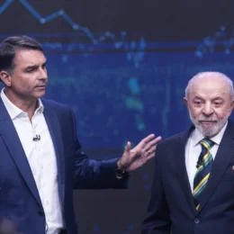 Lula formaliza ao TSE abertura de sigilo caso Flávio Bolsonaro entregue seus dados