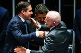 Lula se reúne com Alcolumbre e Motta após vitória eleitoral