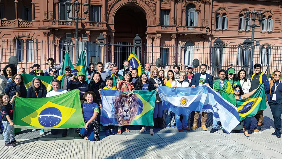 Foragidos do 8 de Janeiro na Argentina apostam em eleição para obter ‘perdão’