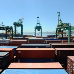 Balança comercial tem superávit de US$ 7,74 bilhões em setembro