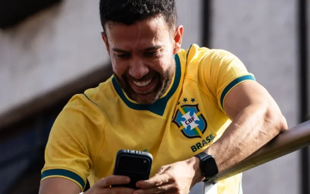 Google omite IA em busca sobre Bolsonaro e plano para matar Lula e destaca crítica a Janones