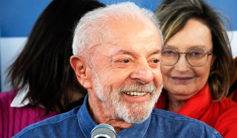 Lula mantém liderança sobre Flávio Bolsonaro em índice de popularidade digital após debate