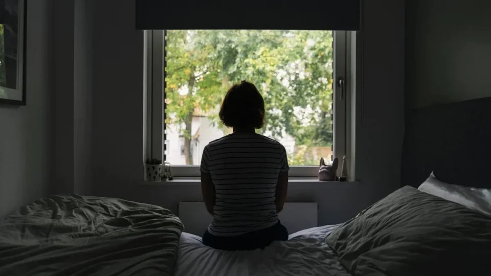 Solidão é o fator mais ligado à pior saúde mental no Brasil, mostra pesquisa
