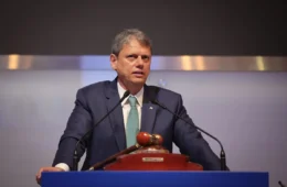 Tarcísio se reelege em São Paulo com 62,85% dos votos válidos; Haddad fica em 2º