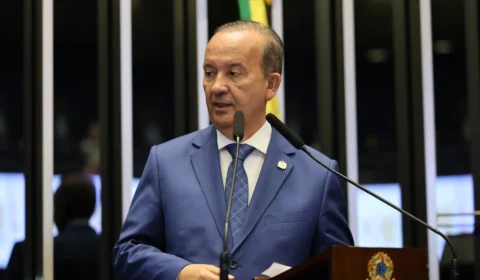 Jorginho Mello é reeleito governador de Santa Catarina no 1º turno