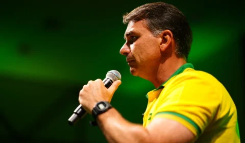 Especialista vê risco em plano de Flávio: ‘Pessoas não foram às urnas para mudar de Constituição’