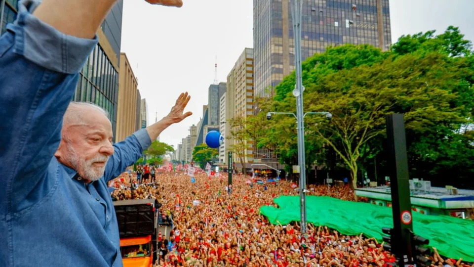‘Somos locos por ti, Brasil’: Lula e a América Latina