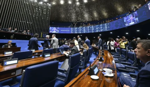 Senado inicia votação da PEC do fim da escala 6×1