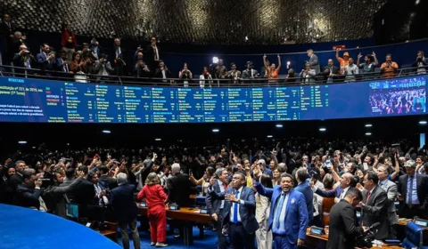 Vitória do governo Lula: Senado aprova fim da escala 6×1