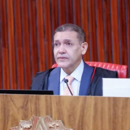 Kassio estuda estender período de impedimento no caso Master após mensagens sugerirem favores de Vorcaro