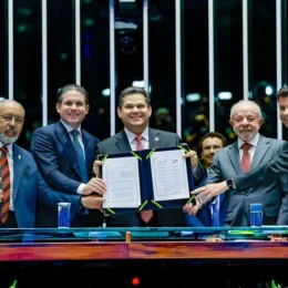 Lula diz ser mentira que fim da escala 6×1 causará crise em empresas