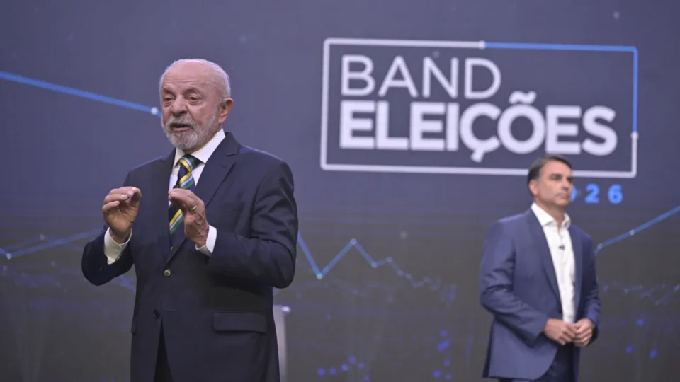 Matérias do ICL Notícias são usadas para questionamentos de Lula a Flávio Bolsonaro