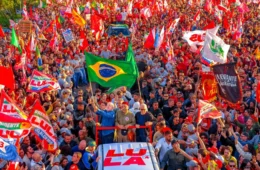 Lula afirma que enviará sigilos bancário e telefônico ao TSE e desafia Flávio