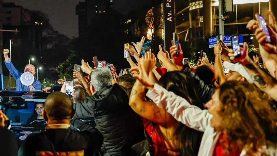 Deputados pedem à PF investigação nacional sobre perseguição a eleitores de Lula