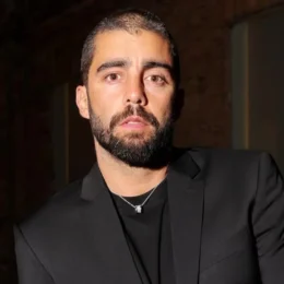 Doméstica diz ter sido usada como ‘laranja’ ao ver dívida de R$ 1 milhão e processa Pedro Scooby
