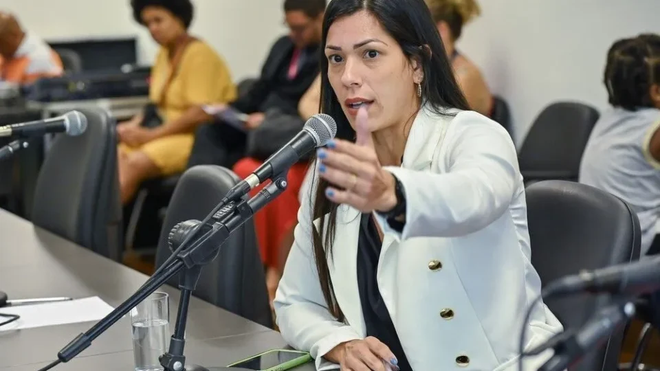 Justiça proíbe deputada Índia Armelau (PL-RJ) de incentivar demissão de opositores