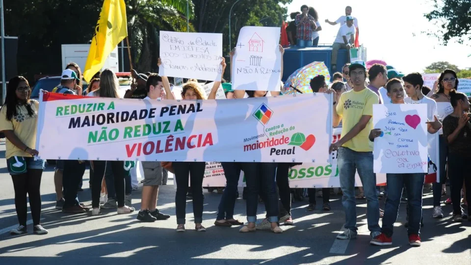 Maioria dos estudos não aponta redução de violência com redução da maioridade penal