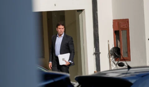 Departamento de imigração dos EUA diz que Ramagem é imigrante ilegal e violou leis