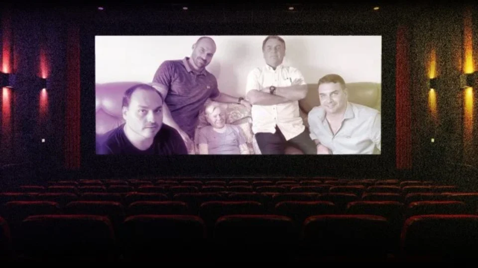 ‘Dark Horse da Shopee’: 2º filme sobre Bolsonaro teve convite a Vorcaro e é alvo da Ancine