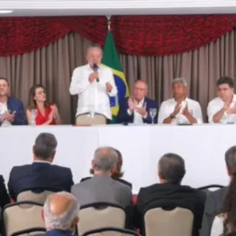 Campanha de Lula mira abstenção, Nordeste, idosos e prepara reforço nas redes