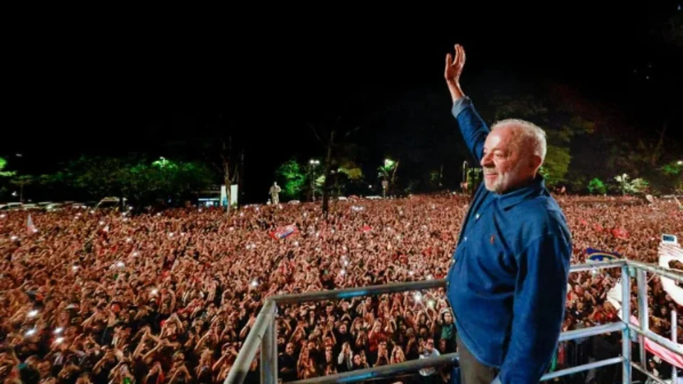 Lula toma posse para quarto mandato em 5 de janeiro de 2027; entenda mudança