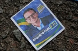 Santinhos de Paes aparecem com número de Ruas e confundem eleitores no Rio