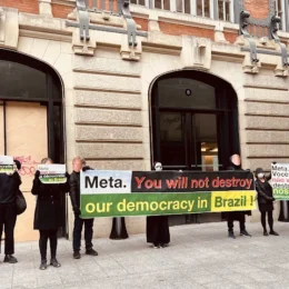 Brasileiros protestam em sedes da Meta no exterior contra atuação nas eleições