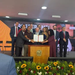 Lula anuncia ‘Pix MEI’ de até R$ 5 mil e perdão de R$ 12,6 bi em dívidas