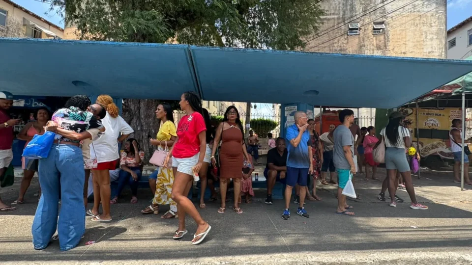 Justiça eleitoral manda restabelecer frota de ônibus em Salvador e impõe multa milionária