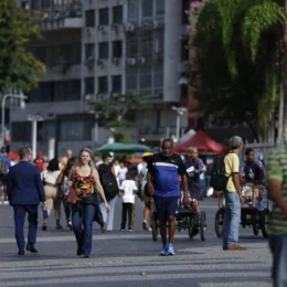 Governo adia restrição ao FGTS que pode afetar 12,2 milhões de trabalhadores