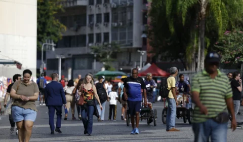 Governo adia restrição ao FGTS que pode afetar 12,2 milhões de trabalhadores