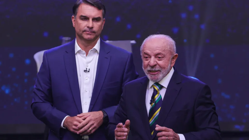 O que são os sigilos bancário, fiscal e telefônico que Lula desafiou Flávio Bolsonaro a abrir
