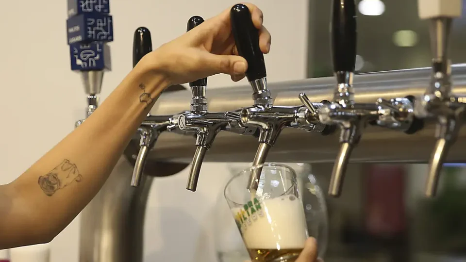 Lei Seca: confira onde haverá restrição a bebidas nas eleições 2026