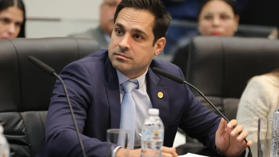 Fake news: Deputado inventa que Lula vai indicar Dilma ao STF e concorrer a 5º mandato