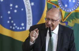 Alckmin rebate Trump e defende segurança das urnas após críticas à eleição brasileira