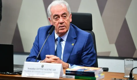 Presidente da CCJ do Senado nega acordo por anistia e negociação pela presidência da Casa