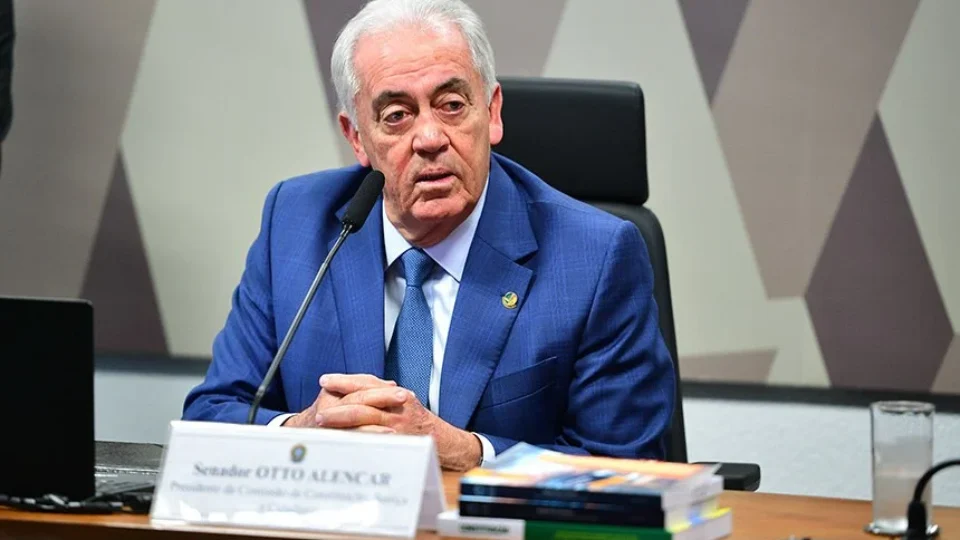 Presidente da CCJ do Senado nega acordo por anistia e negociação pela presidência da Casa