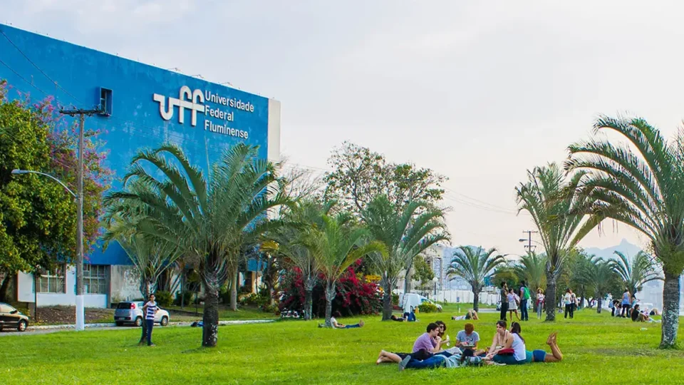 Parlamentares denunciam ameaças de ataques a universidades por grupos bolsonaristas no RJ